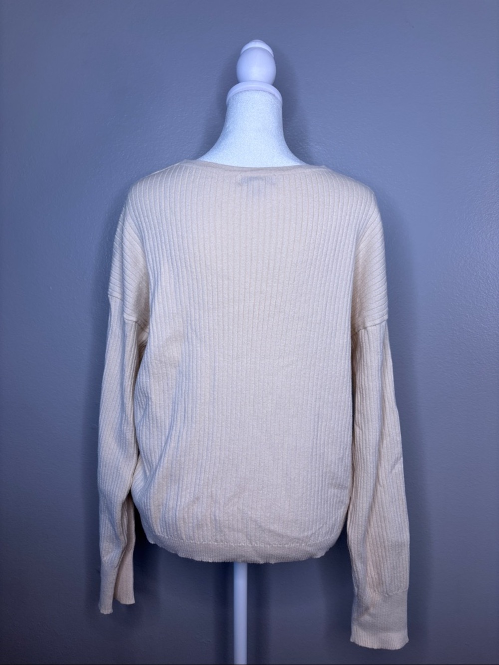 Calvin Klein Ribbed Sweater ‼️LISTING IS FOR SWEATER ONLY‼️ - Picture 8 of 8